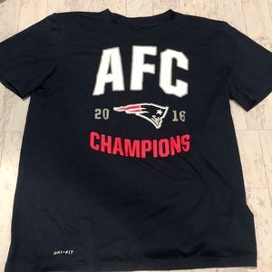 DONATED Men’s Nike Patriots Tshirt